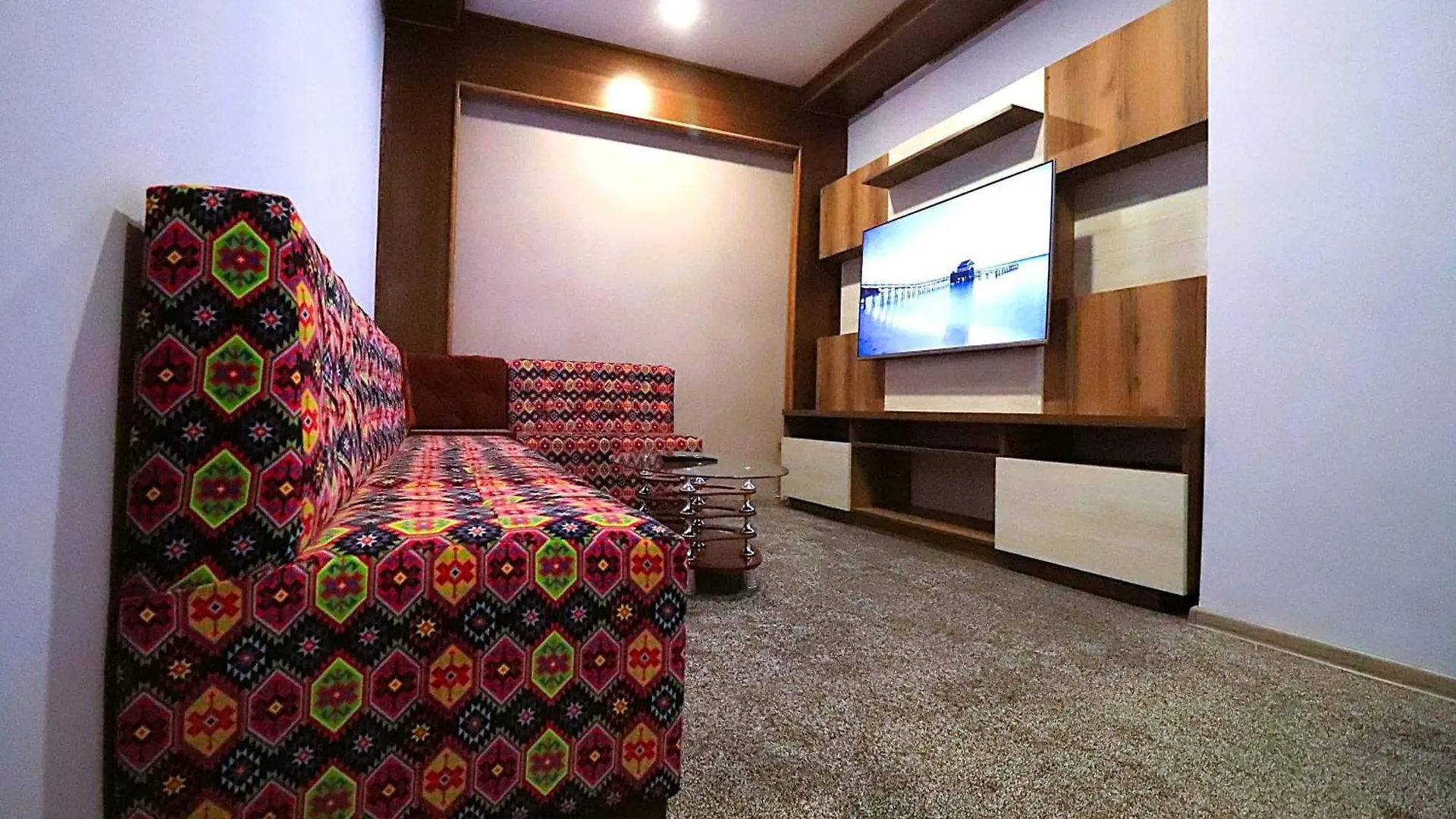 Amazon Hotel - Free Massage Bakü