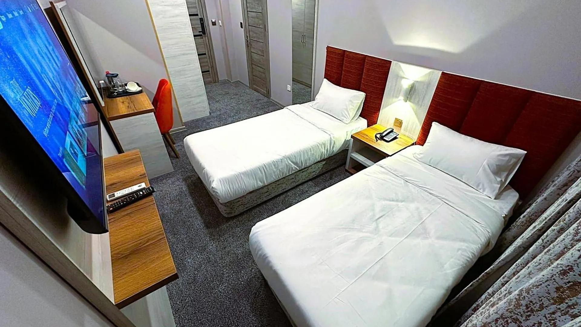 Amazon Hotel - Free Massage Bakü