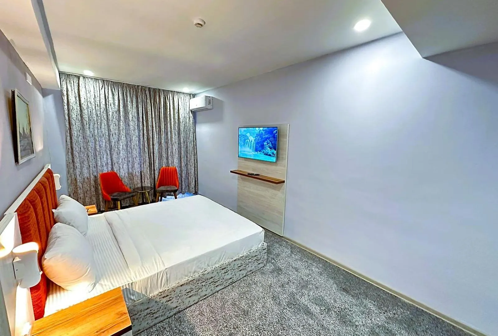 Amazon Hotel Baku 3*,